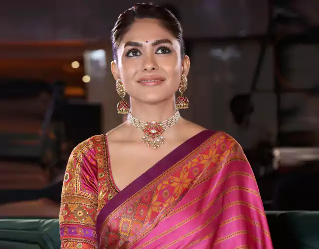 Mrunal Thakur at Dacoit Pre Release Event